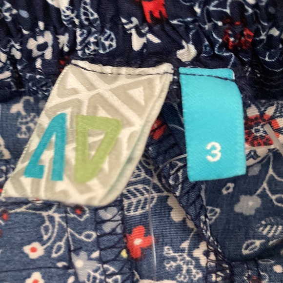 Nano collection girls floral navy pants - Picture 2 of 5